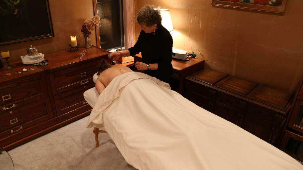 therapeutic oils raindrop treatment